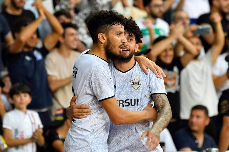 欧冠生死局！高加索铁壁迎击传控豪门，阿贾克斯客场救赎难？